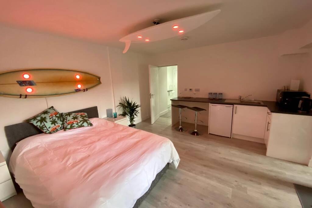 The Boardroom At The Beach House ファルマス エクステリア 写真